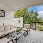 - 1308 Montgomery Ave Unit 2 Holiday home