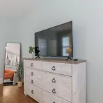 New Amazing 4br Suite* Hot Tub *2 Mi To Music