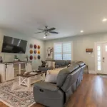 New Amazing 4br Suite* Hot Tub *2 Mi To Music Nashville