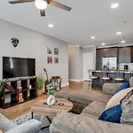 Modern Nations - Walkable - 5 Mi Downtown * Nashville