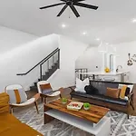Rooftop Deck Patio And Garage Walk To Restaurants Coffee Brewery * Nashville