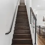 Rooftop Deck Patio And Garage Walk To Restaurants Coffee Brewery Holiday home *