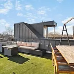 Rooftop Deck Patio And Garage Walk To Restaurants Coffee Brewery