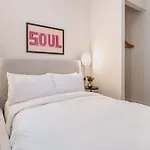 The Conway 5 Bedroom Buyout W Deck In Music City Holiday home Nashville