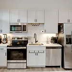 Modern Nashville Condo In Weho Art Community!