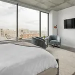 Landing Modern Apartment With Amazing Amenities