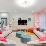 Butterfly Bnb~modern Luxury~giant Rooftop~9min Dt *