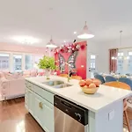 Butterfly Bnb~modern Luxury~giant Rooftop~9min Dt Holiday home