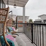 Butterfly Bnb~modern Luxury~giant Rooftop~9min Dt