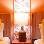 Holiday home Butterfly Bnb~modern Luxury~giant Rooftop~9min Dt *