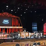 East Upstairs Apartment, One Queen Br, 2 Twin Br,1bath In Five Points, Close To Downtown Apartment Nashville
