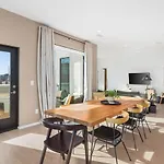 Penthouse On River With Garage And Patio, Walk Downtown * Nashville