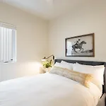 Outrider 111 By Avantstay 5 Minutes To Broadway