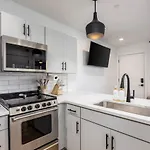 Stylish In Hillsboro Village By Vanderbilt And Belmont * Nashville