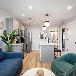 Walk To Restaurants From Condo, By Hospitals, 3 Miles To Downtown