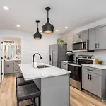 Apartment Bright By Vanderbilt And Belmont, 3 Miles To Downtown *