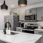 Apartment Bright By Vanderbilt And Belmont, 3 Miles To Downtown *