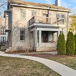 In The Heart Of 12 South & Belmont, 3 Miles To Downtown