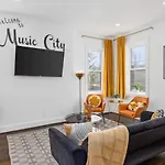 In The Heart Of 12 South & Belmont, 3 Miles To Downtown