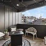 Holiday home Upscale With Patio Walk To 12 South And Belmont *