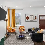 In The Heart Of 12 South & Belmont, 3 Miles To Downtown Holiday home *