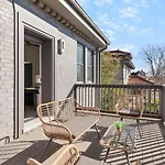 Holiday home In The Heart Of 12 South & Belmont, 3 Miles To Downtown Nashville