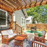 Holiday home July Discount! Close To Downtown, Yard *