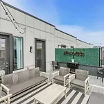 Huge Roof Deck With City Views 9 Beds