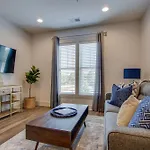 New East Nash - King Bed Short Drive To Dwntwn * Nashville