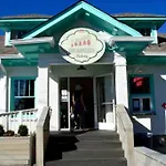 12 South Apartment