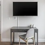 Apartment Landing Modern With Amazing Amenities Nashville
