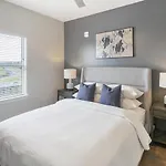 Landing Modern With Amazing Amenities * Nashville