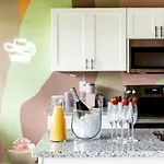 New Studio Sleeps 4 - 7 Mins To Dt
