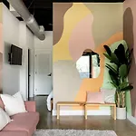 New Studio Sleeps 4 - 7 Mins To Dt