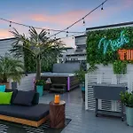 Rooftop Hot Tub & Game Room - 3 Miles To Downtown