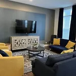 New And Luxurious By Downtown With Rooftop Deck! * Nashville