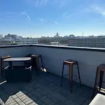 New And Luxurious By Downtown With Rooftop Deck! Holiday home *