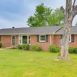Family-friendly Less Than 5 Mi To Downtown