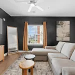 The Celebrity The Gulch Apartment