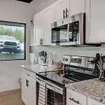 Apartment New With 2 Beds 7 Mins To Dt