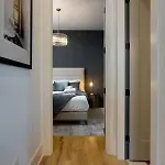 Holiday home Modern Luxury Hot Tub Mini Golf Elevator Views