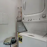 New With 2 Beds 7 Mins To Broadway *