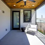 Luxe-Elevate-Modern Luxury-Stunning City Views