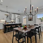 Holiday home Double Treble - 2 Townhomes - Private Rooftops Nashville