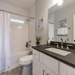 New Luxury Big House Near Gulch 4 King 4 Queen 2 Twin Holiday home