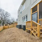 New Luxury Big House Near Gulch 4 King 4 Queen 2 Twin