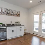 New Luxury Big House Near Gulch 4 King 4 Queen 2 Twin *