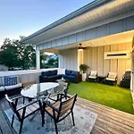 New Luxury Big House Near Gulch 4 King 4 Queen 2 Twin Nashville