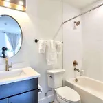 Luxurious Morden Loft Huge Rooftop & Skyline Views
