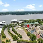 The Lakeside Landing